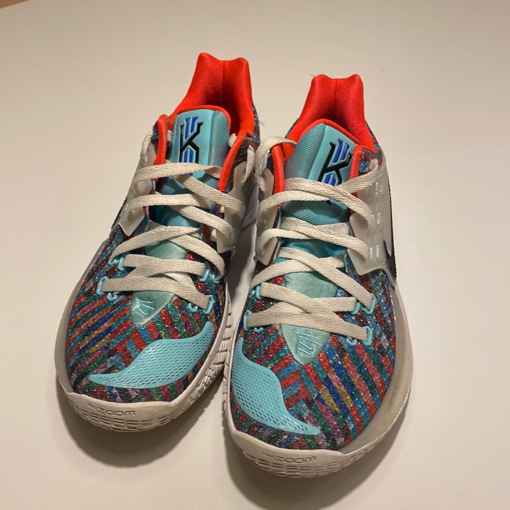 Nike Kyrie Low 2 “Multi-Color”
Release Date: October 1st, 2019